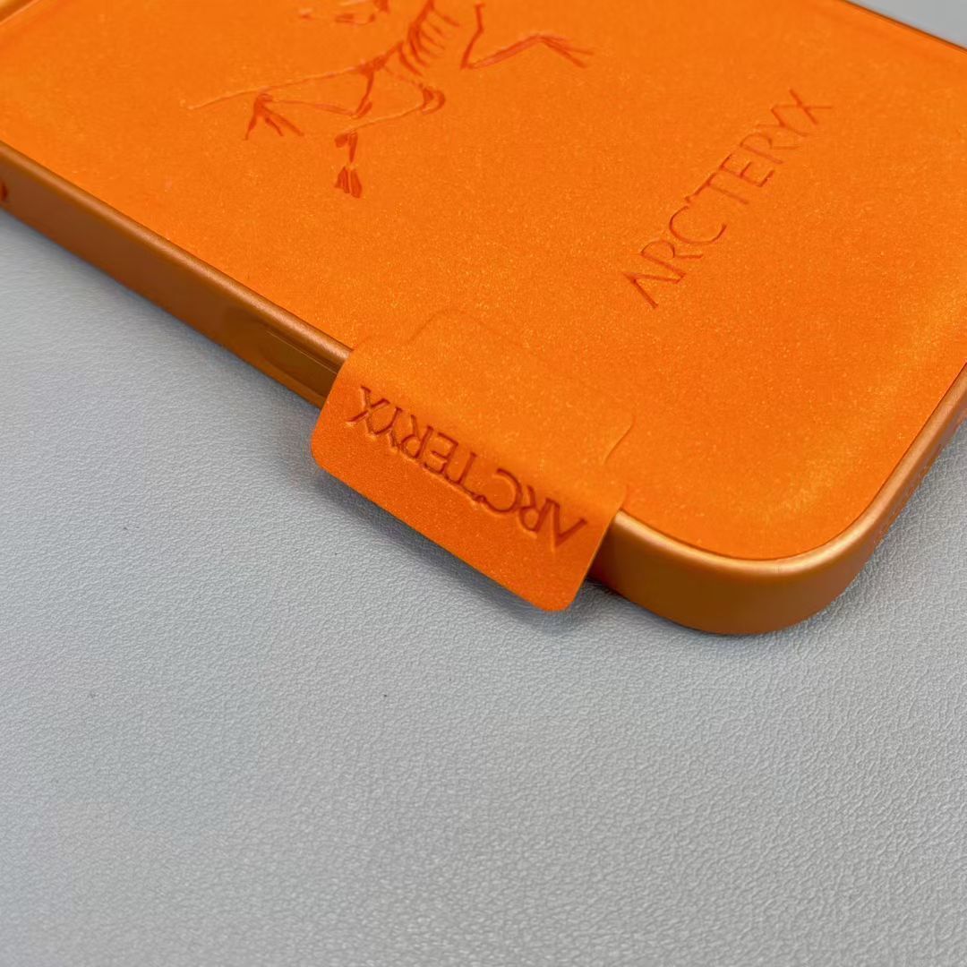 Elegant Phone Case – Luxury Protection For iPhone 17/ 16/ 15/ 14