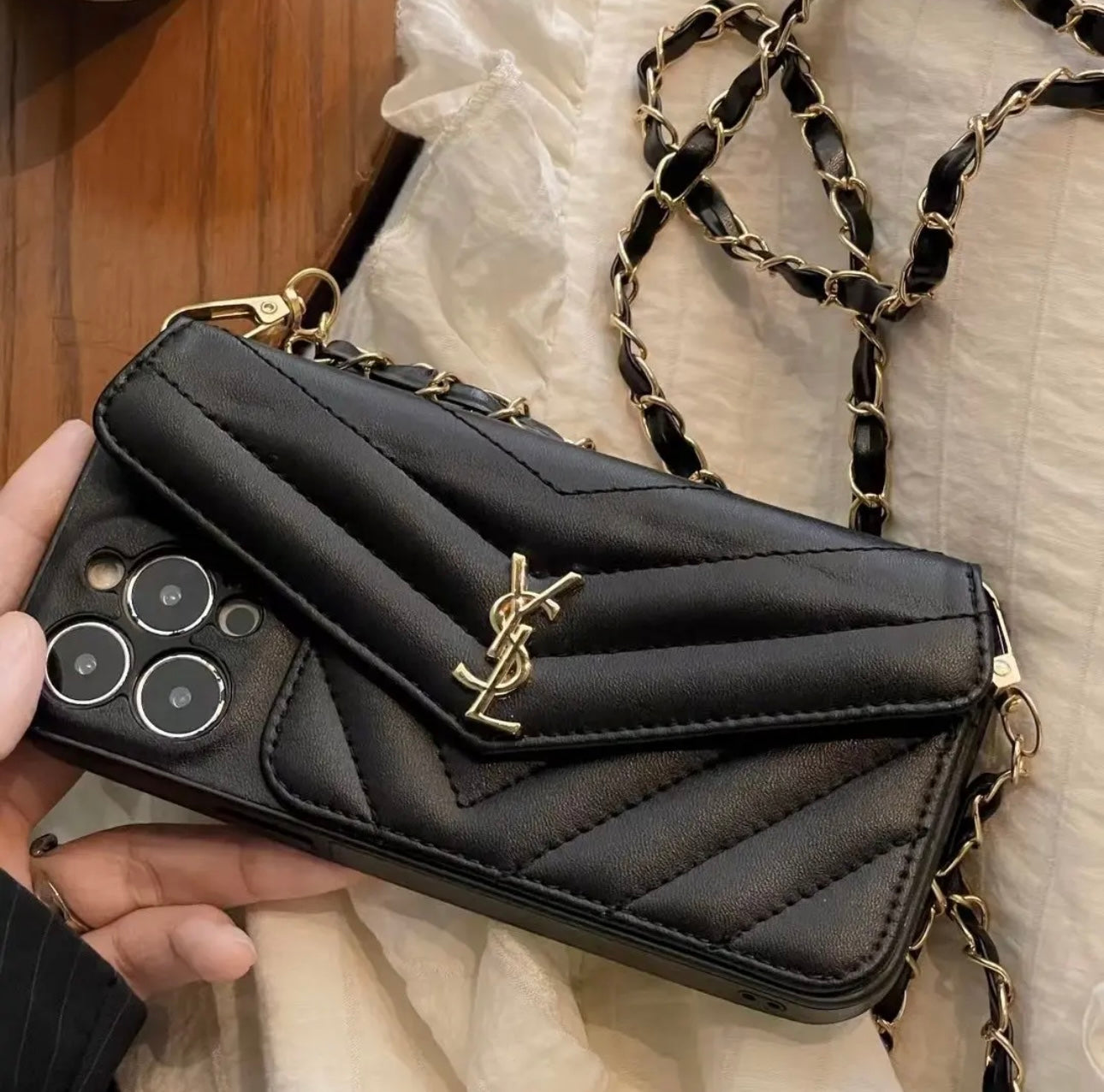 Luxurious iPhone Case（With chain）
