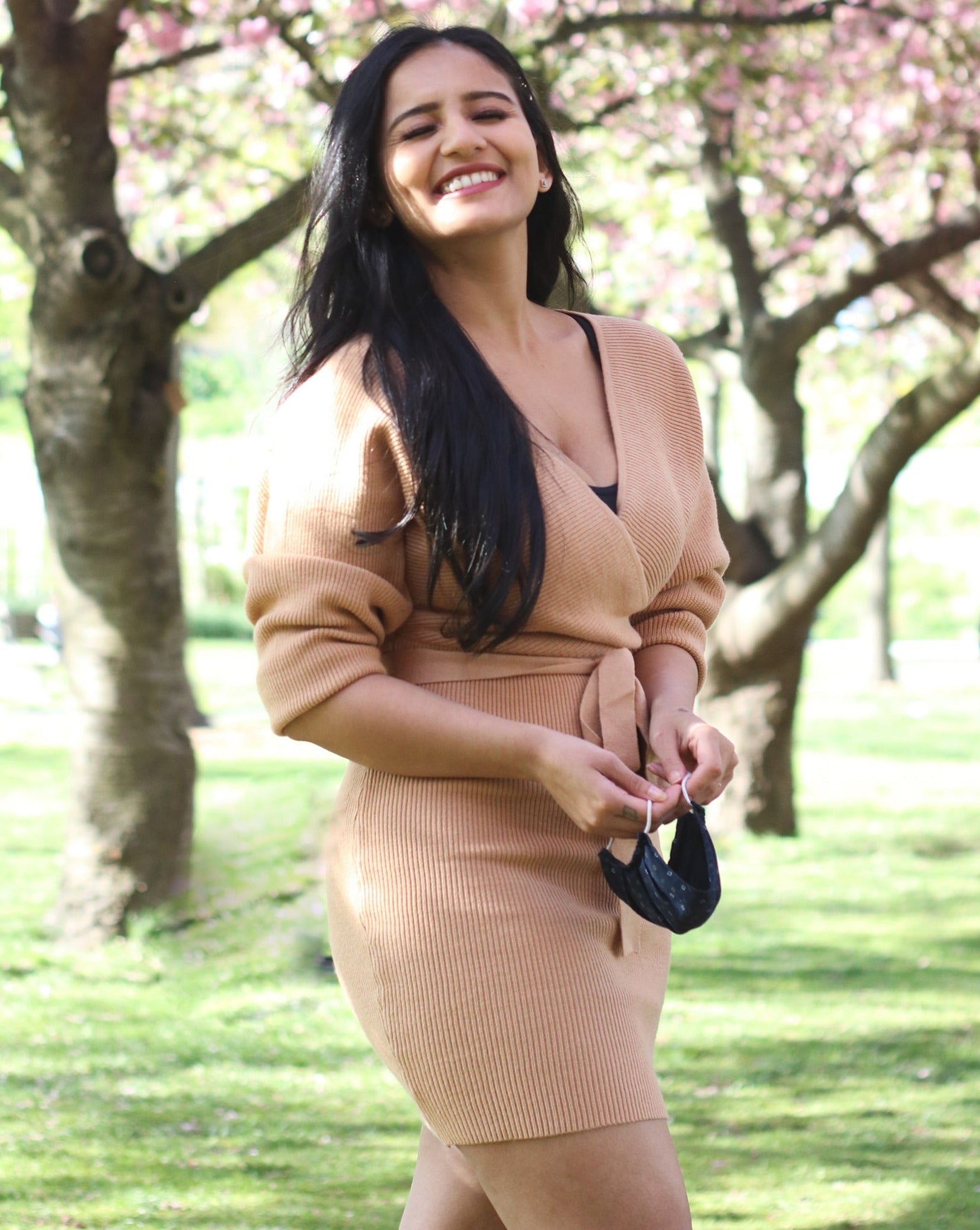 Luxuii Wrap Belted Knitted Backless Bodycon Dress