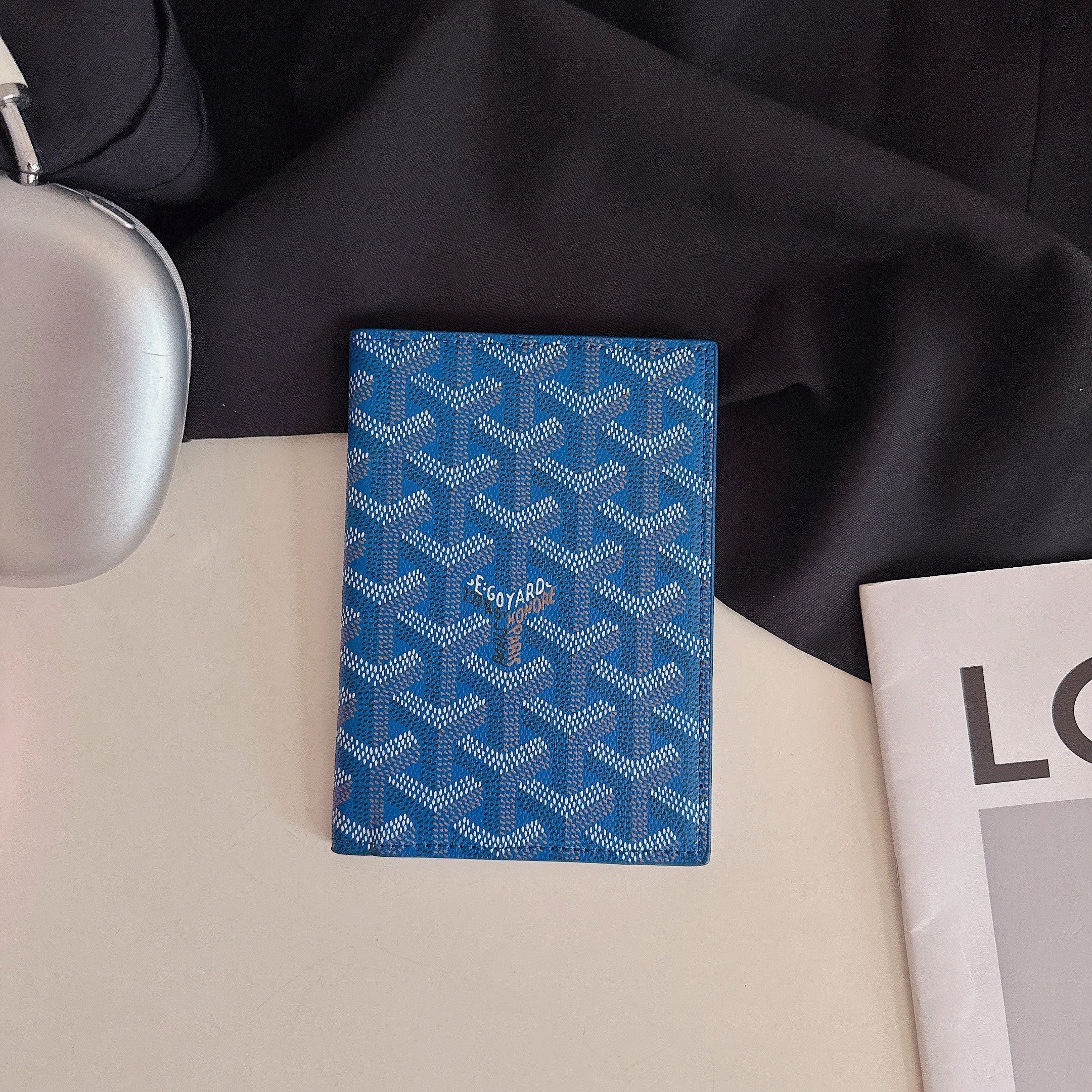 Luxury Geometric Pattern Passport Holder