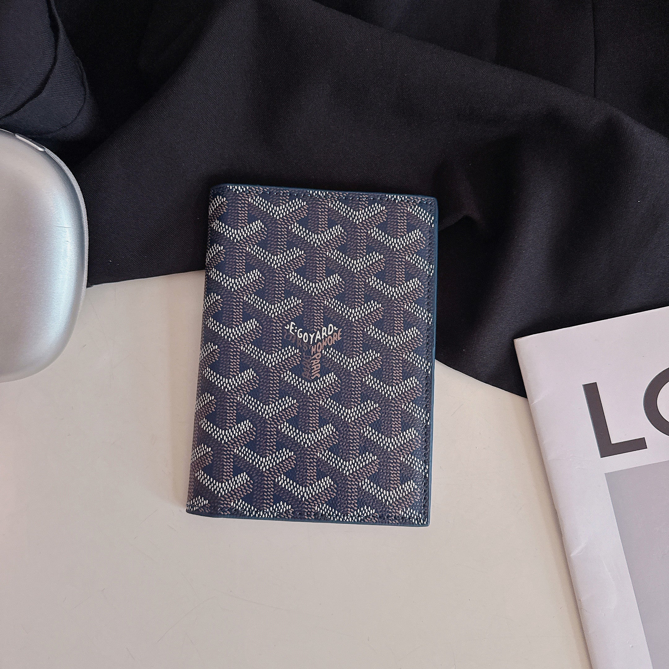Luxury Geometric Pattern Passport Holder