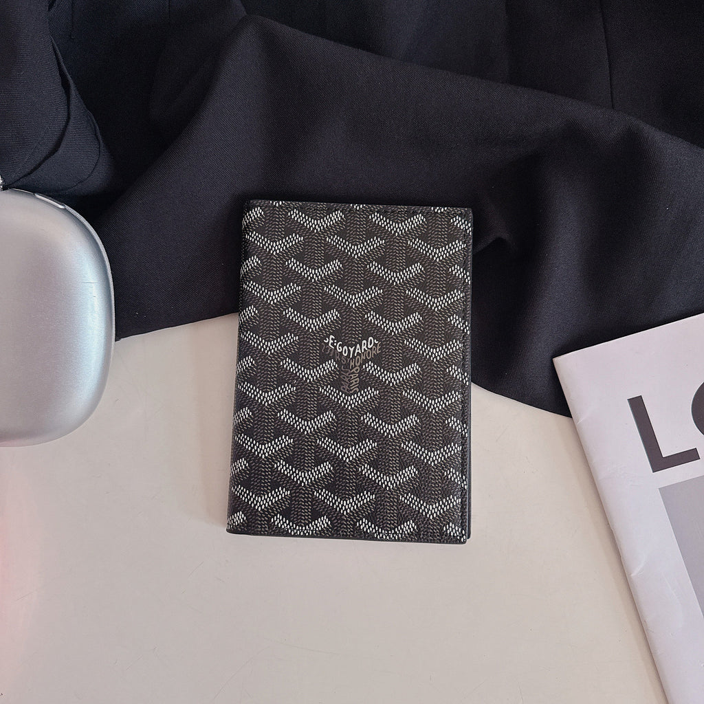 Luxury Geometric Pattern Passport Holder