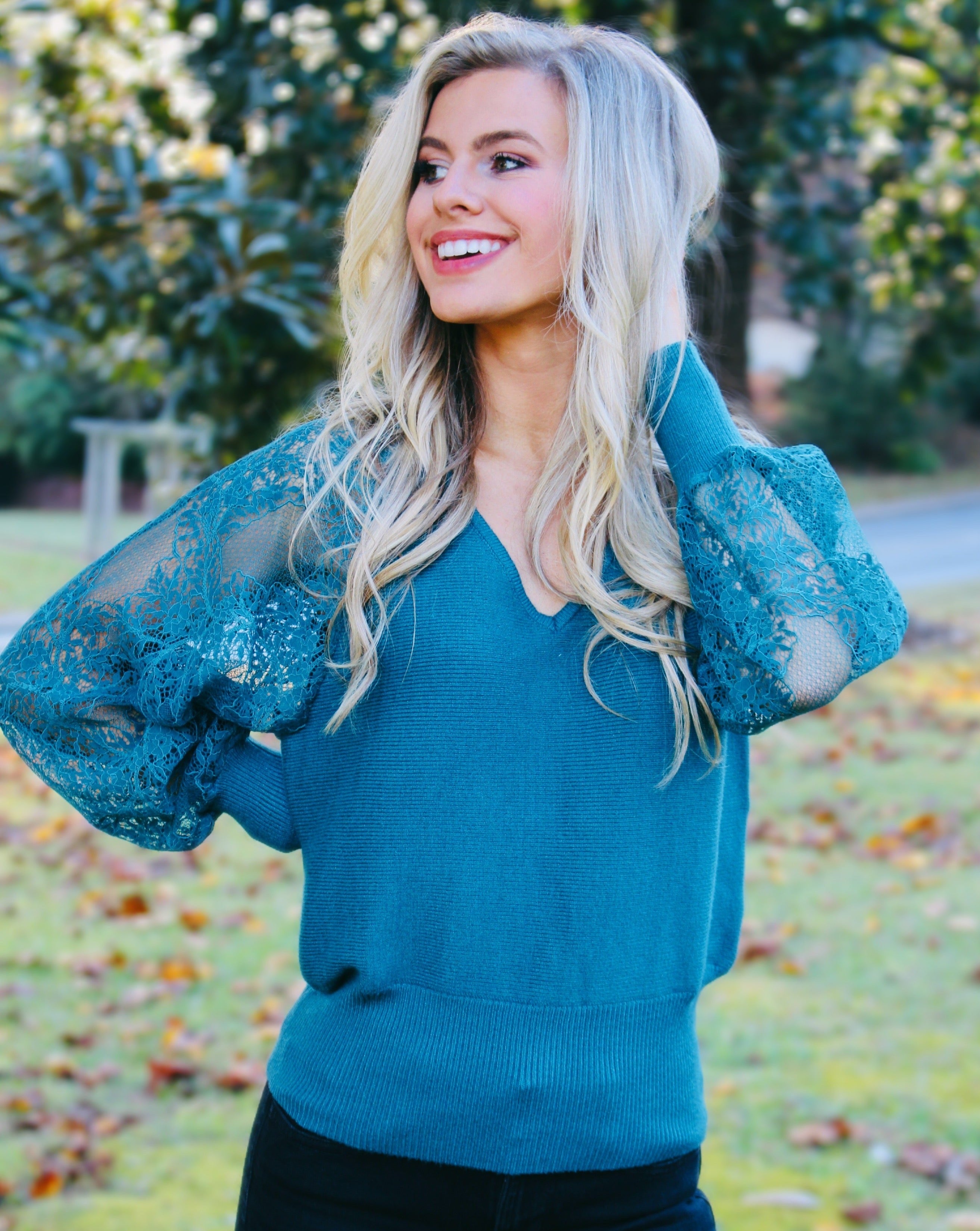 Luxuii V Neck Lace Patchwork Long Sleeve Knit Sweater