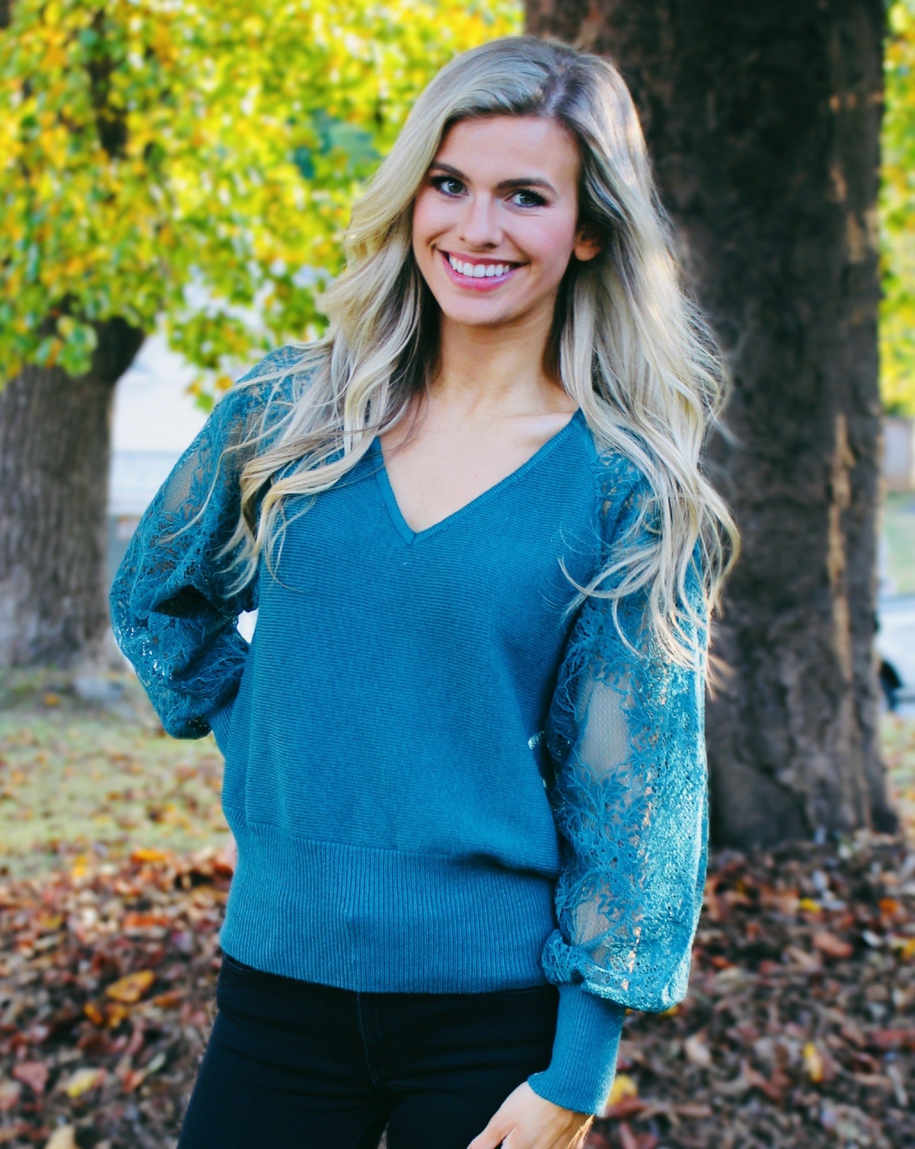Luxuii V Neck Lace Patchwork Long Sleeve Knit Sweater