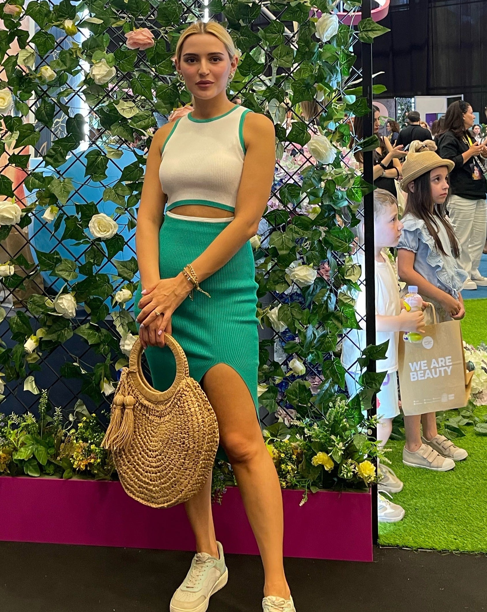 Luxuii Sleeveless Cut Out Contrast Color Bodycon Sweater Dress