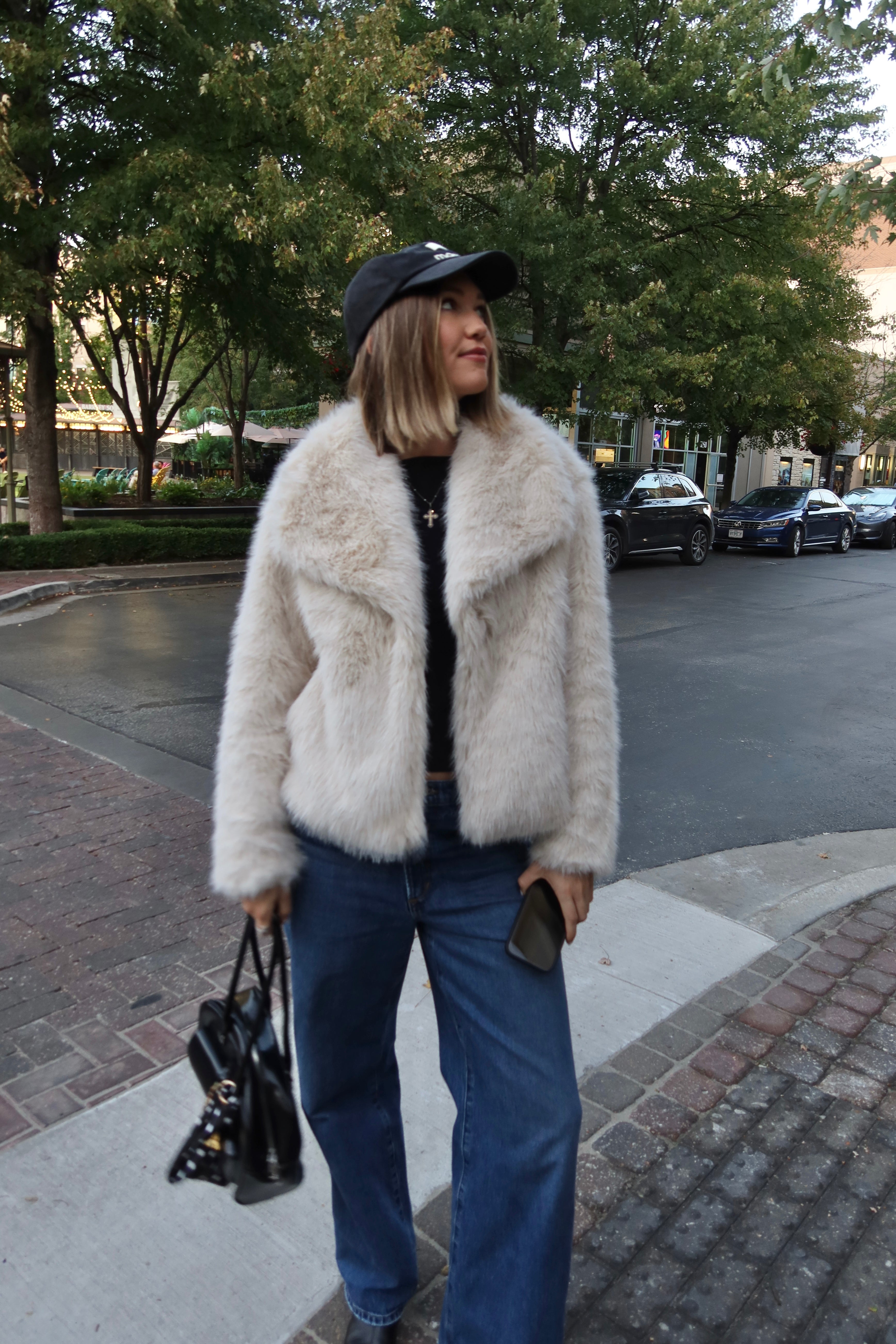 Luxuii Winter Faux Fur Coats Fluffy Jacket Lapel Shaggy Warm Outerwear