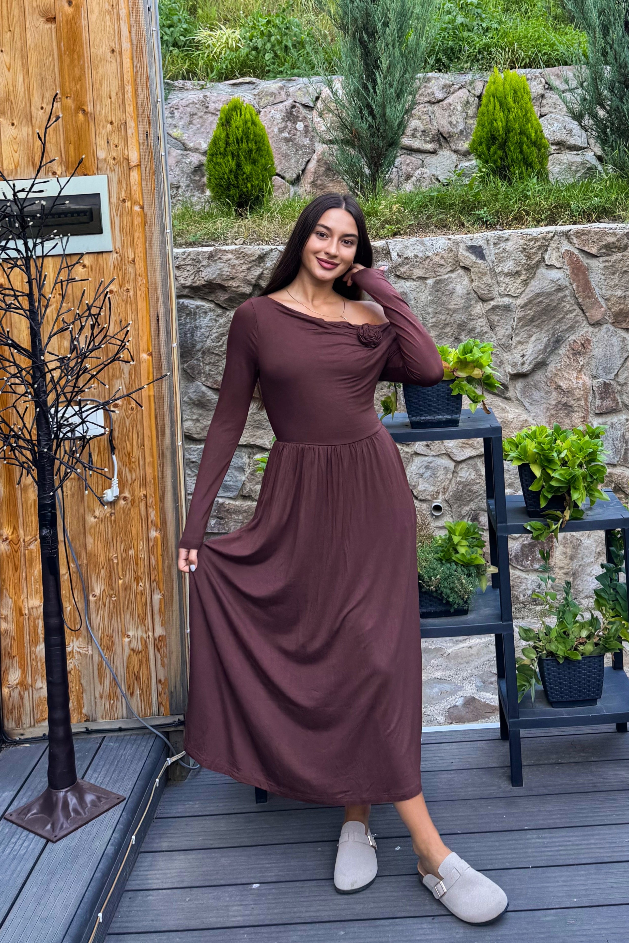 Luxuii Off Shoulder Pleated Elegant Formal Wedding Guest Dresses