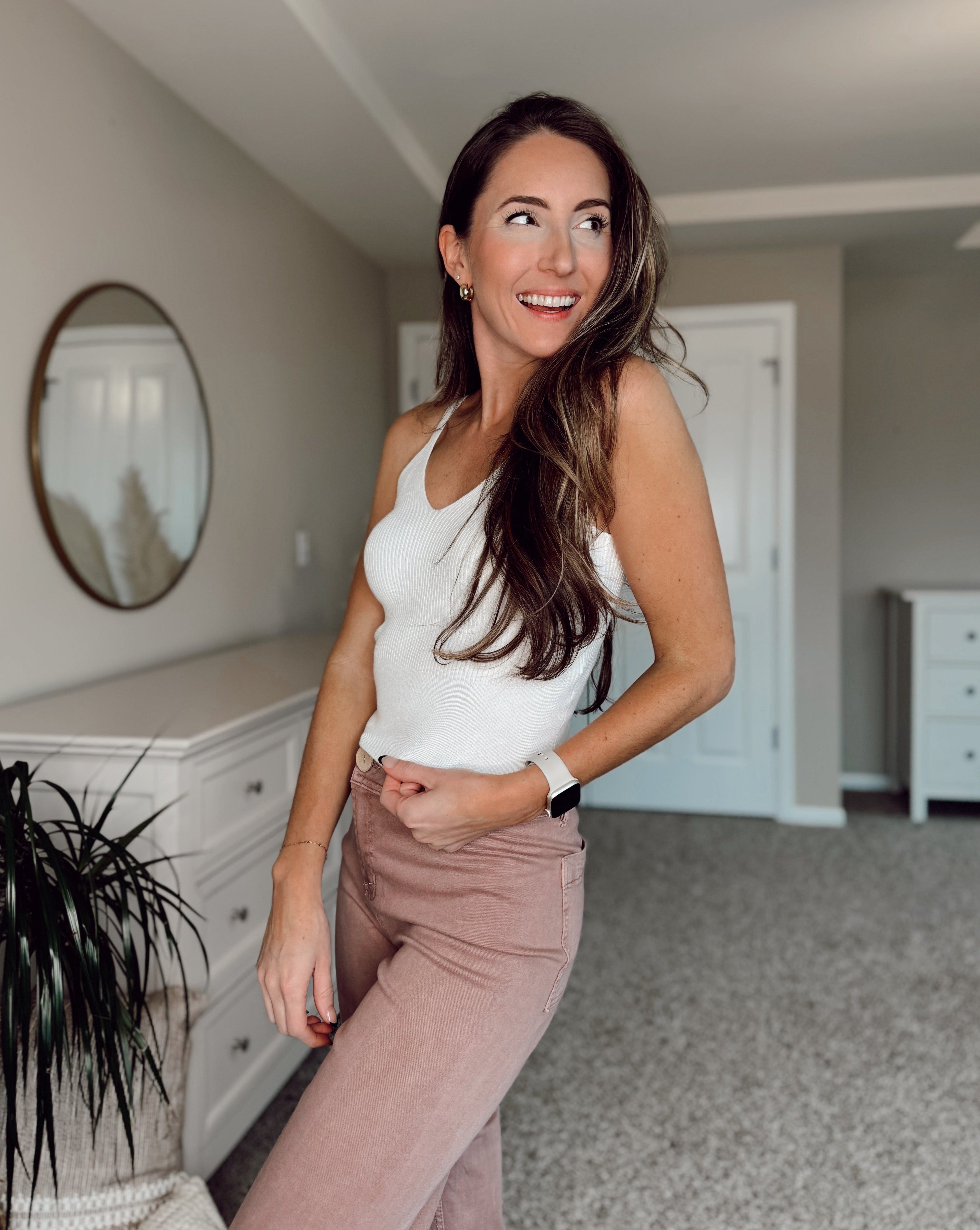 Luxuii V Neck Ribbed Spaghetti Strap Crop Tank Top