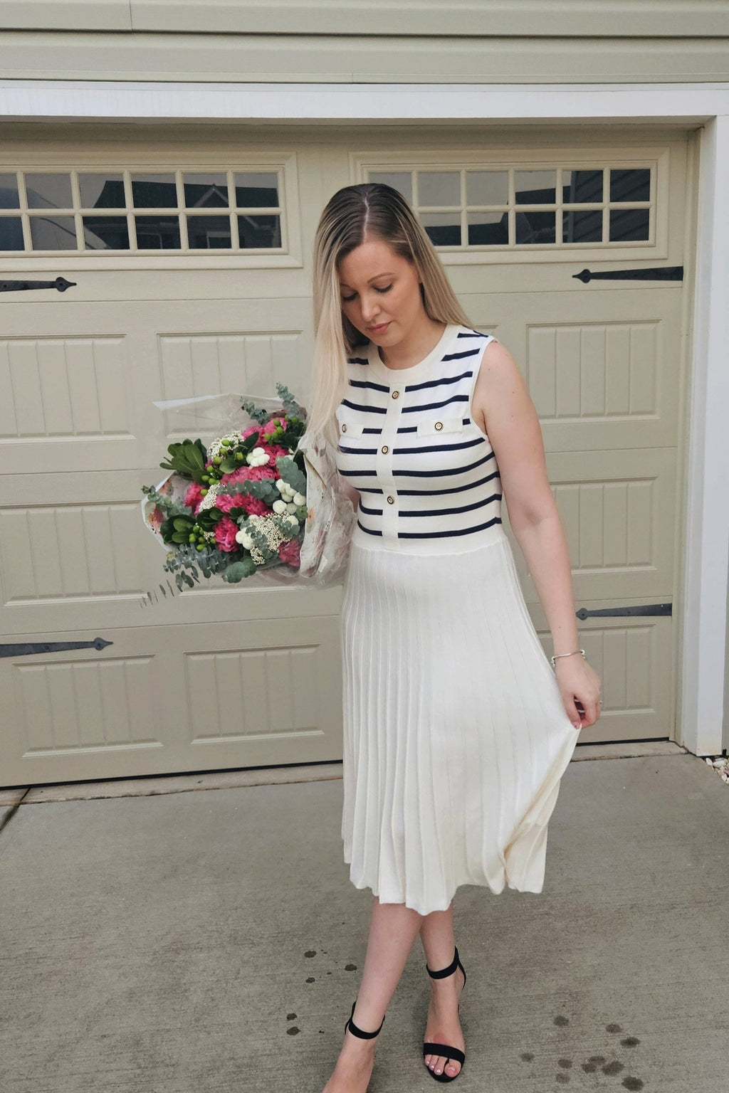 Luxuii Sleeveless Striped Crewneck Button Knit Swing Pleated Midi Dress