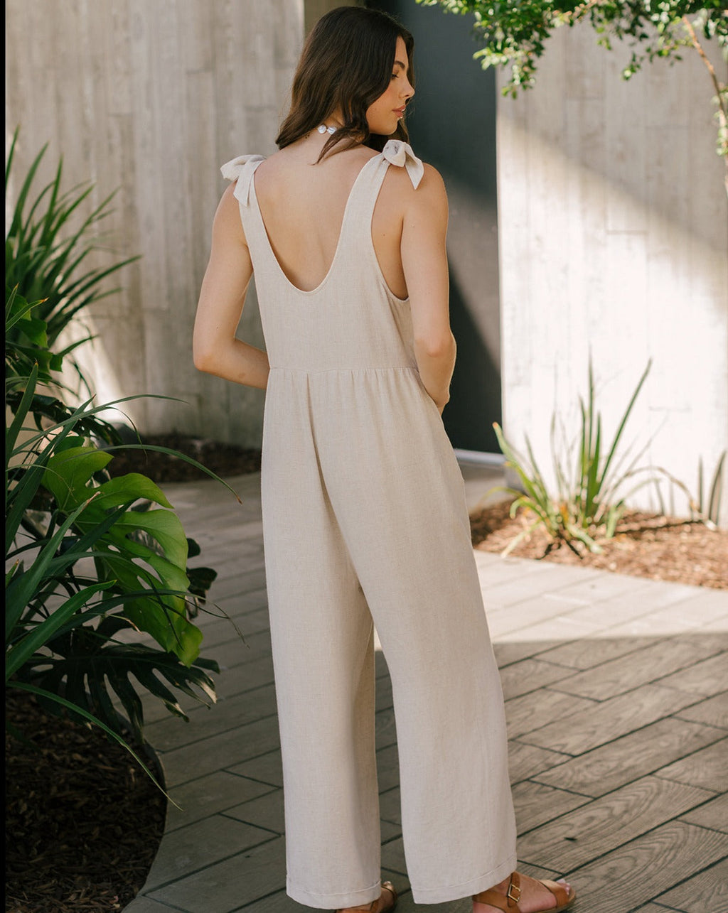 Luxuii Adjustable Straps Sleeveless Wide Leg Oversized Linen Jumpsuit
