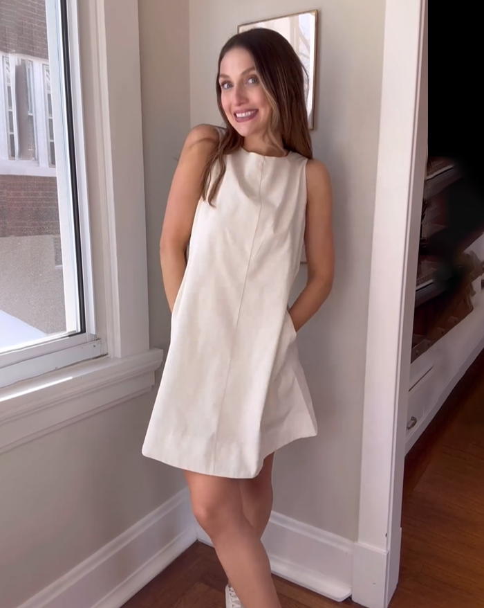 Luxuii Crew Neck Backless Sleeveless Tunic Mini Dress